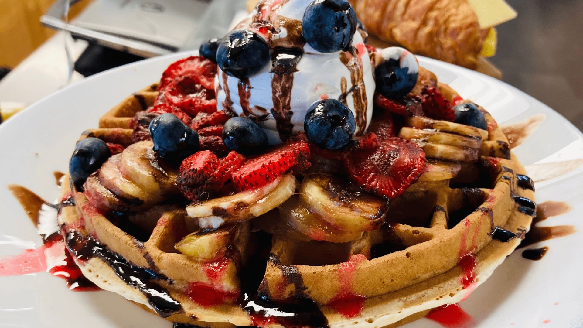 Waffle Meyveli